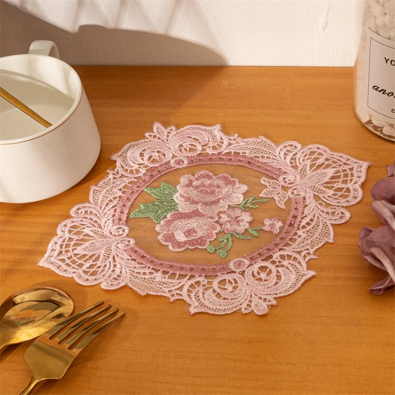 European Lace Vintage Coaster Coffee Pad Placemat Embroidery Flower Craft Anti-scald Placemat Bowls Cups Mat Desktop Decoration