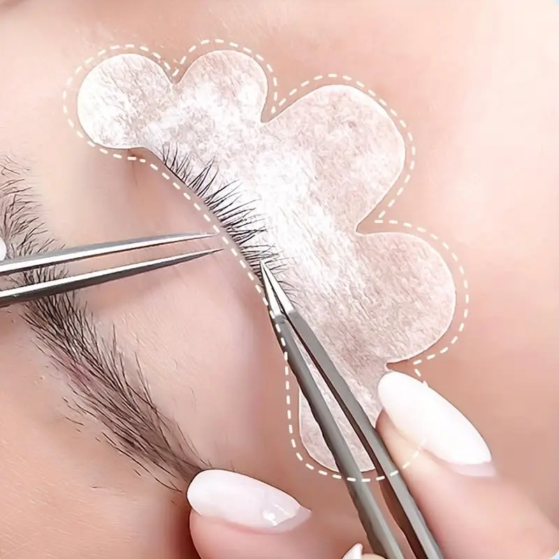 50 Pairs of Cloud Shaped Eyelash Extension Patches - Lower Eyelash Isolator Spacers for Long-Lasting Eyelash Extensions For Gift
