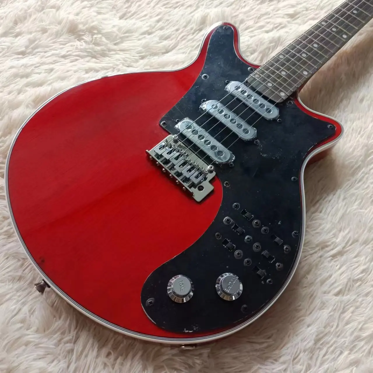 Musical Instruments Customization Special Vintage Red 6-String Electric Guitar Pickup Truck And Black Switch high-quality