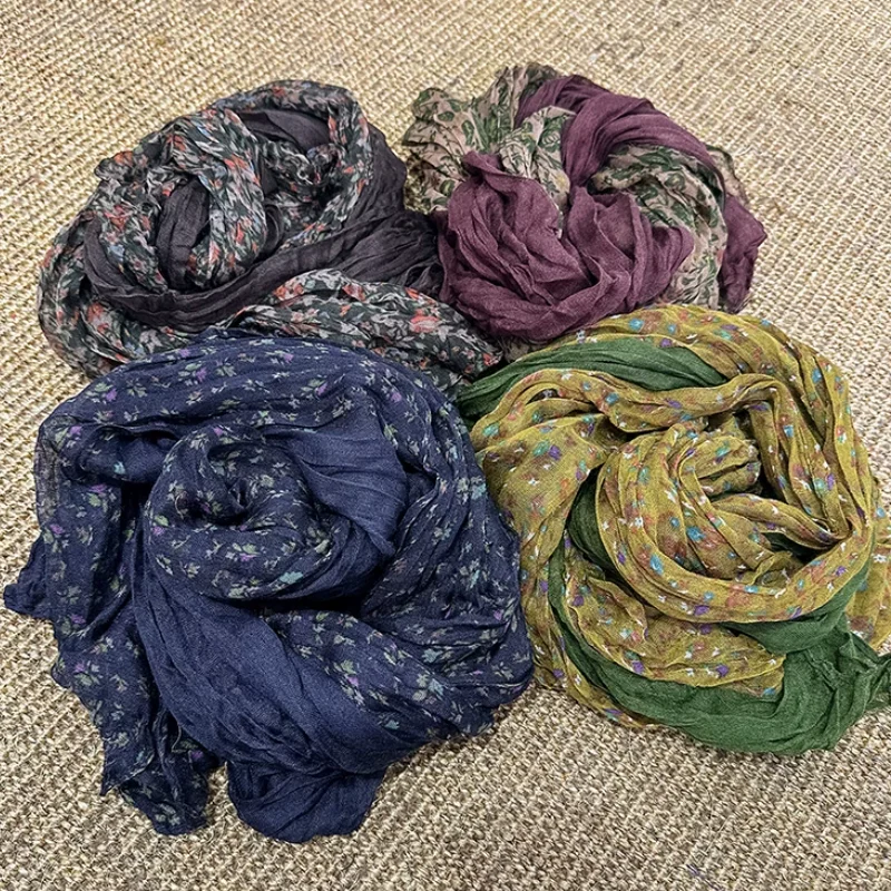 

Осенне-зимний винтажный хлопковый шарф с мелким цветочным принтом и тонкой плиссировкой