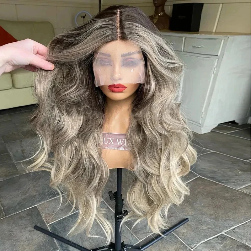 28-calowy Ombre Ash Grey Blonde Body Wave Syntetyczna koronkowa peruka na przód Część wolna Koronkowa peruka z naturalną wstępnie oskubaną linią włosów dla kobiet