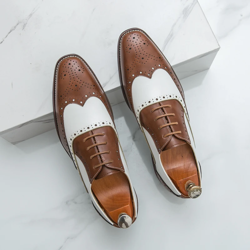 Designer Men's Brogue Leather Shoes British style Vintage Carved Pattern Casual Comfortable Business Dress Wedding Shoes Loafers