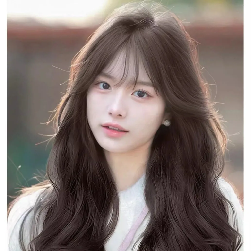 

Synthetic Long Wavy Wig for Women Natural Looking Full Head Heat Resistant Hair Cosplay Party Daily Wear