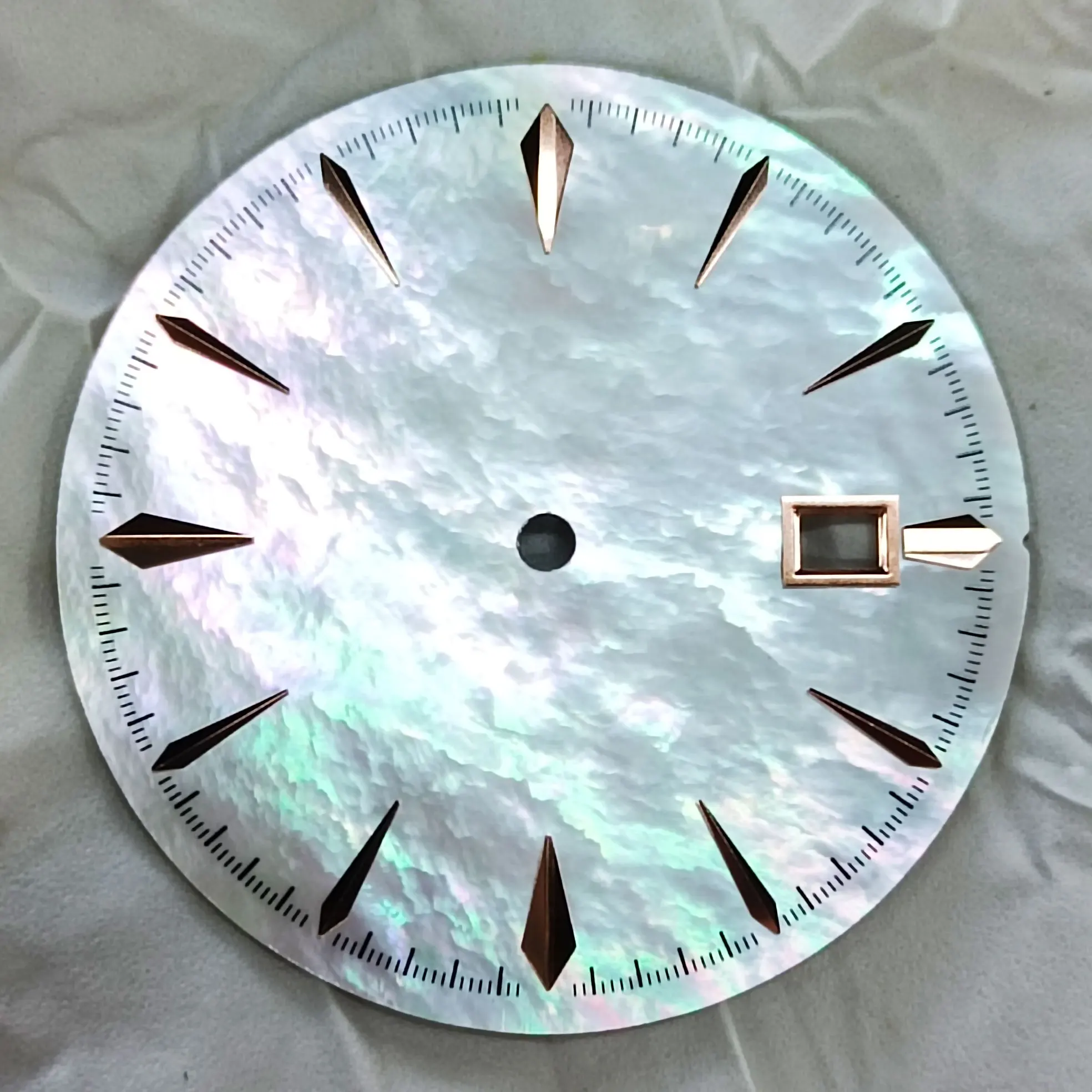 35 مللي متر NH35 الطلب شل بريق ساعة الطلب ساعة الوجه مناسبة لحركة NH35