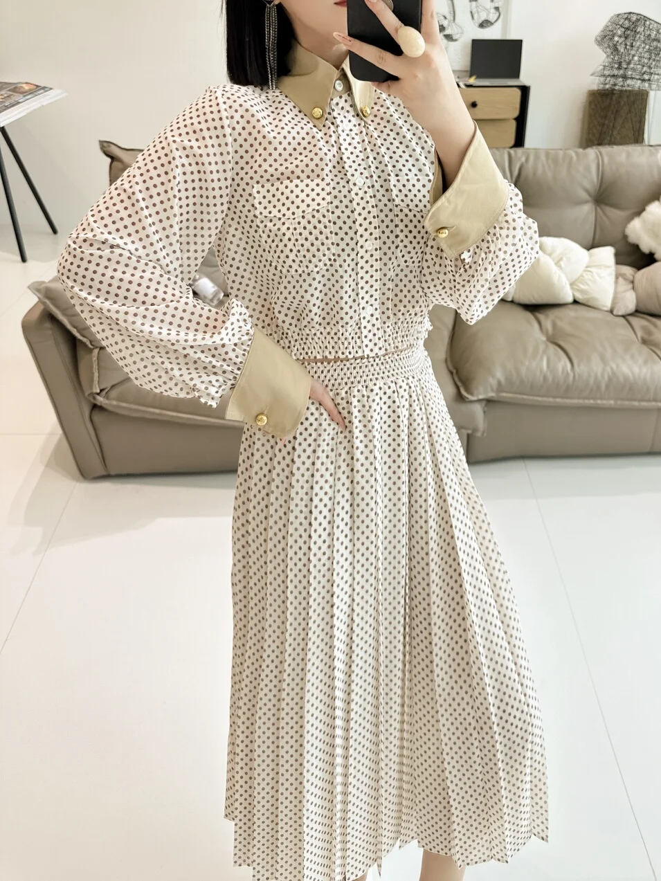 

Летний комплект с юбкой в горошек и длинными рукавами, с эластичной талией и плиссировкой, женский модный ансамбль, блузка и юбка кремового цвета