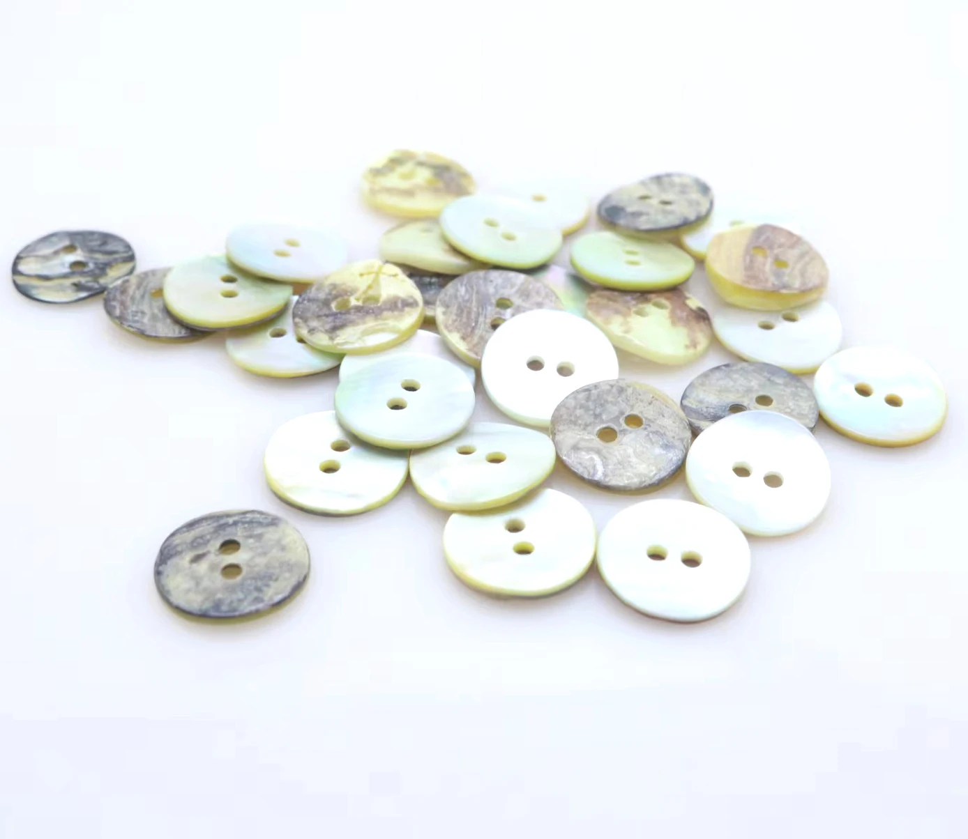 50pcs/lot 9mm/10mm/11mm/12mm/15mm/18mm/20mm/23mm fashion natural White mother pearl shell button 2 holes flat shirt button