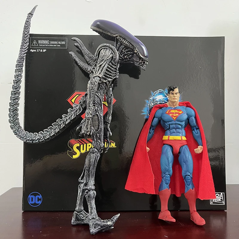 بروس واين مقابل شخصية أكشن سوبرمان الغريبة ، Xenomorph NYCC ، ألعاب موديل قابلة للتحصيل ، العام الجديد الحالي ، 2 ، في كل مجموعة