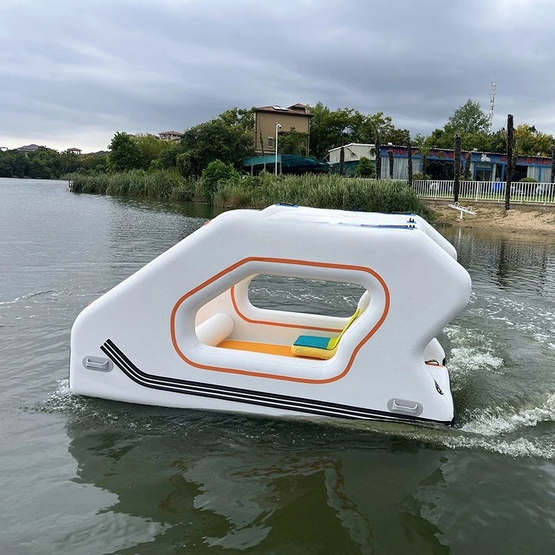Electric inflatable small yacht, scenic water project play facilities, parent-child family lake sightseeing inflatable cruise