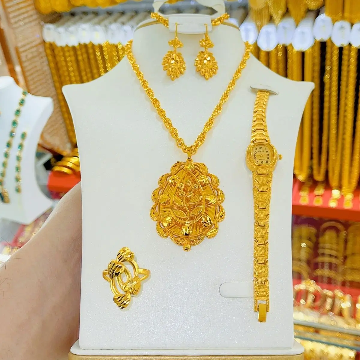 Imagem -02 - Gold Plated Dubai Jewelry Grupo Colar Anel Pulseira Brincos Party Fashion Novo Yy10133 Pcs Bububu24k