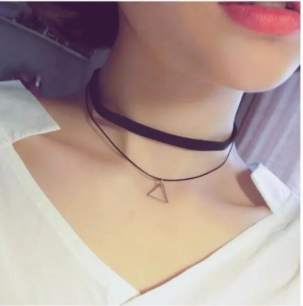 2026 New Hot Hollow Out Wave Lace Choker Necklaces Women Black Bowknot Chokers Fashion Jewelry Wholesale Female Gift