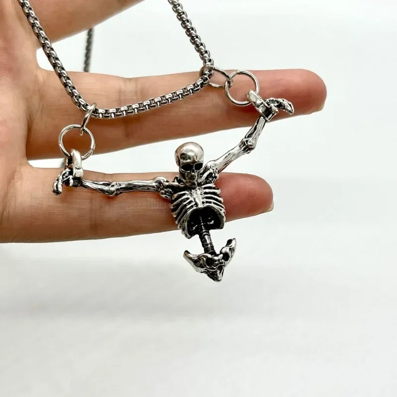 Punk Style Punished Man Skull Pendant Necklace Men Vintage Creative Hip Hop Personalized Necklace Party Jewelry Accessories