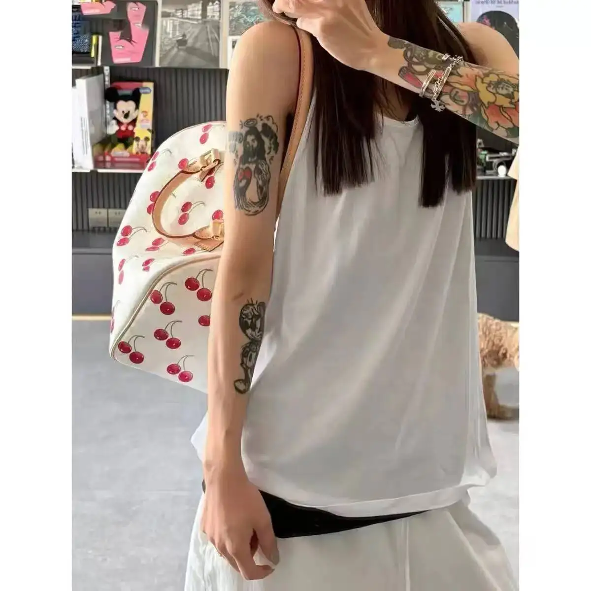 Bloom Large Capacity Cherry Cylindrical Handbag Women Sweet Cute Handle Pillow Bag Purse Female Retro Casual Crossbody Bags