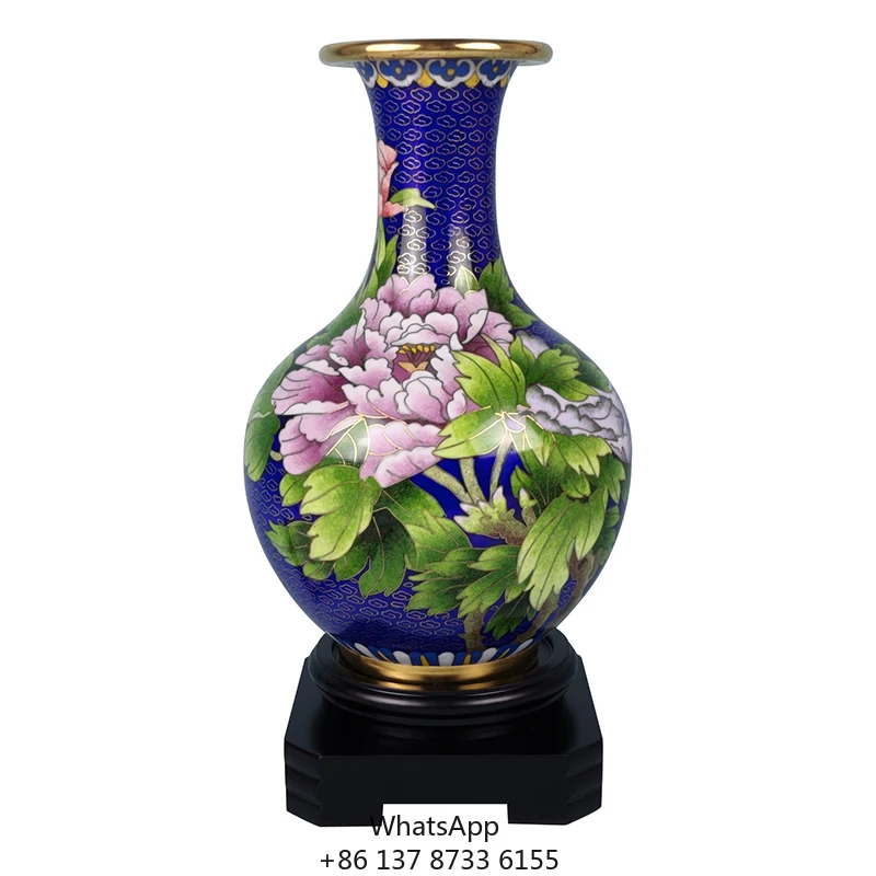 

Traditional Chinese Metal Gifts Beijing Enamel Art Novelty Handicrafts For Elegant Home Decor For Friends