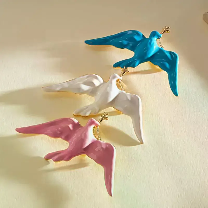 Fashion Metal Alloy Enameled Peace Dove Pin Brooch For Women Jewelry Classic Coat Brooches Accessory view 5