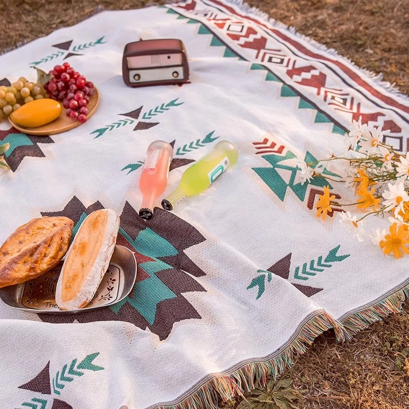 Bohemian karpet piknik, tikar piknik luar ruangan, perlengkapan kain piknik, alas anti kelembaban, gaya etnik