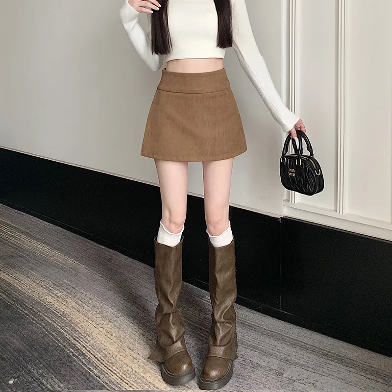 Khaki Corduroy Skirt Women 2025 Autumn New High Waist Slimming Versatile Anti-Exposure One-Step Shorts Skirt