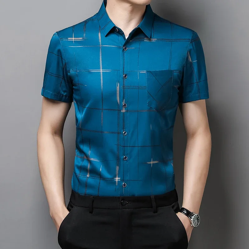 New Men\'s Business Casual Short Sleeved Shirt No Iron and Wrinkle Resistant Top