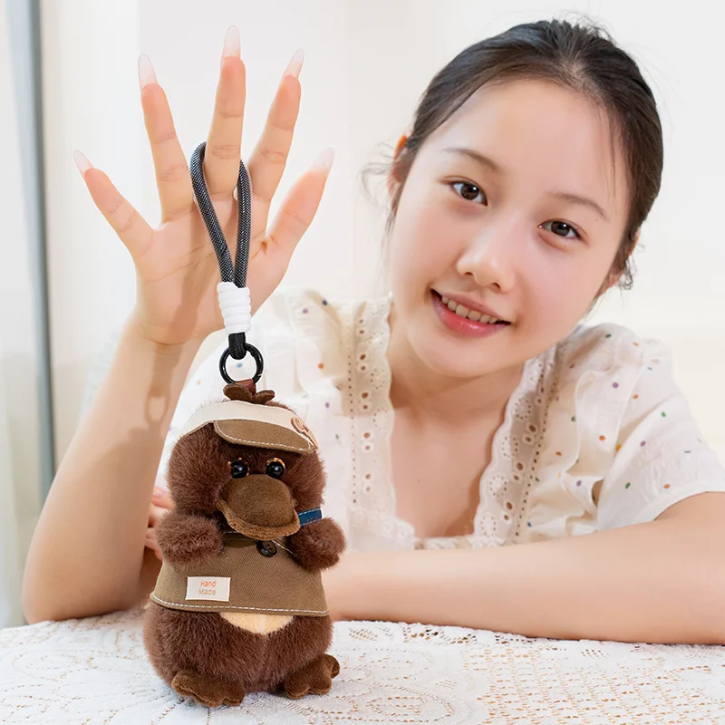 Llaveros de peluche de platino de dibujos animados de 15cm, bolso para niñas y niños, mochila, juguetes de peluche Kawaii, muñecos, teléfono de coche, llaveros de felpa de ornitorrinco