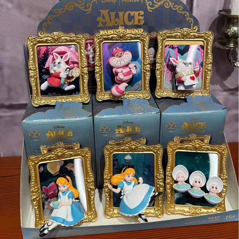 Oryginalne MINISO Disney Alice Art Museum Series Blind Box Figurki Księżniczek Dekoracje Urocze Prezenty Świąteczne - Dostępne od Ręki