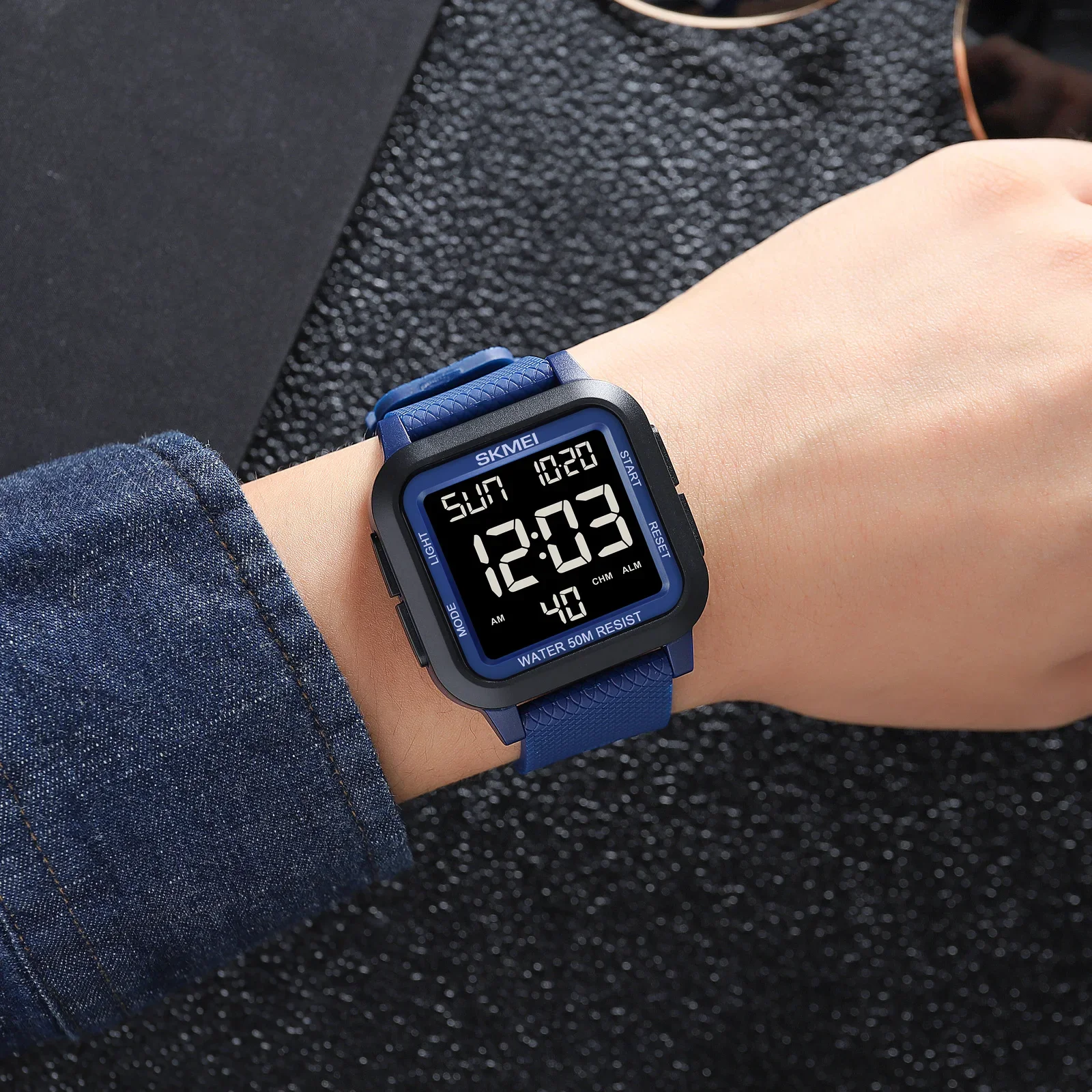 Men Outdoor Square Multifunctional Sports Electronic Watch Fashionable Simple 3Bar Waterproof Men LED Digital Wristwatch