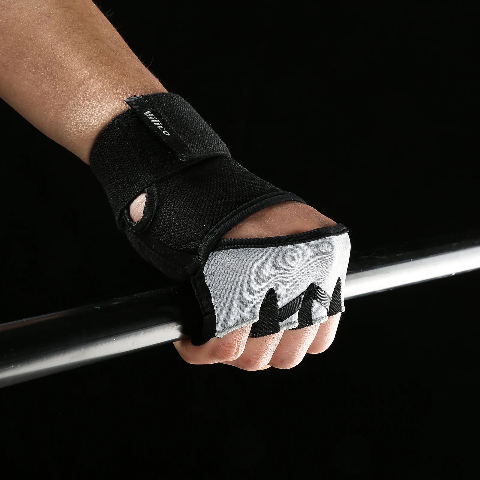 Thumbnail 3 - #42 Latest Climbing Gloves Offers