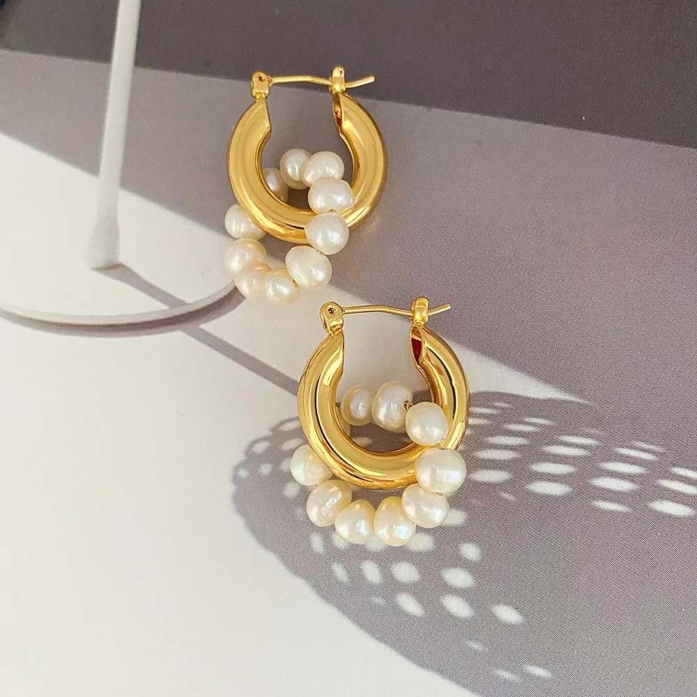 

Metal Circle Natural Freshwater Pearl Beaded Circle Earrings High-end Fashion Simple Retro Hong Kong Style Earrings for Women