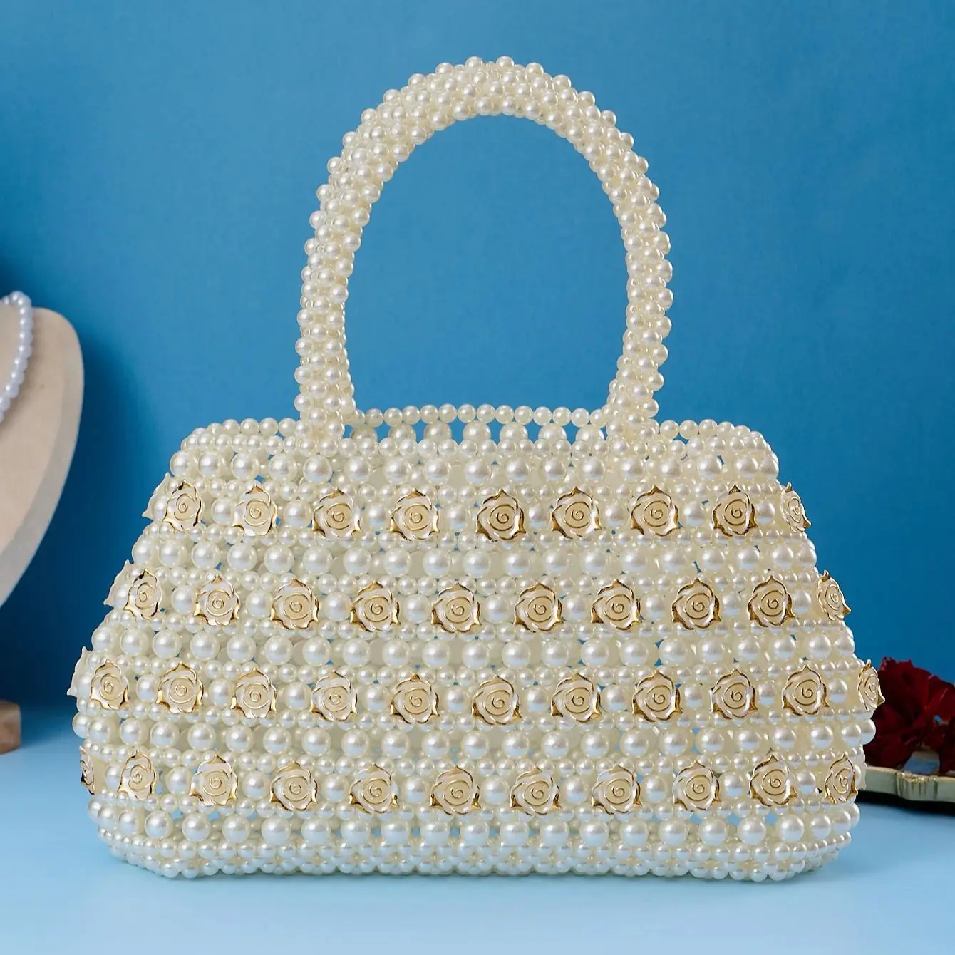 

French retro hollowed-out fairy pearl bag, socialite hand-woven beaded handbag, Boston hand-held vacation bag