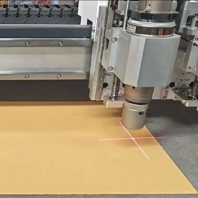 Hot Sale Oscillating Knife CCD Camera Cnc Router Hine For Advertising Industry And Printed Materials Cutter