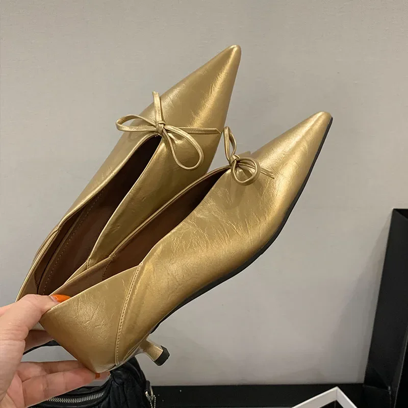 Nuovo designer punta a punta décolleté con tacco basso per le donne Bowknot scarpe eleganti in morbida pelle poco profonde scarpe mocassini comfort di marca di lusso