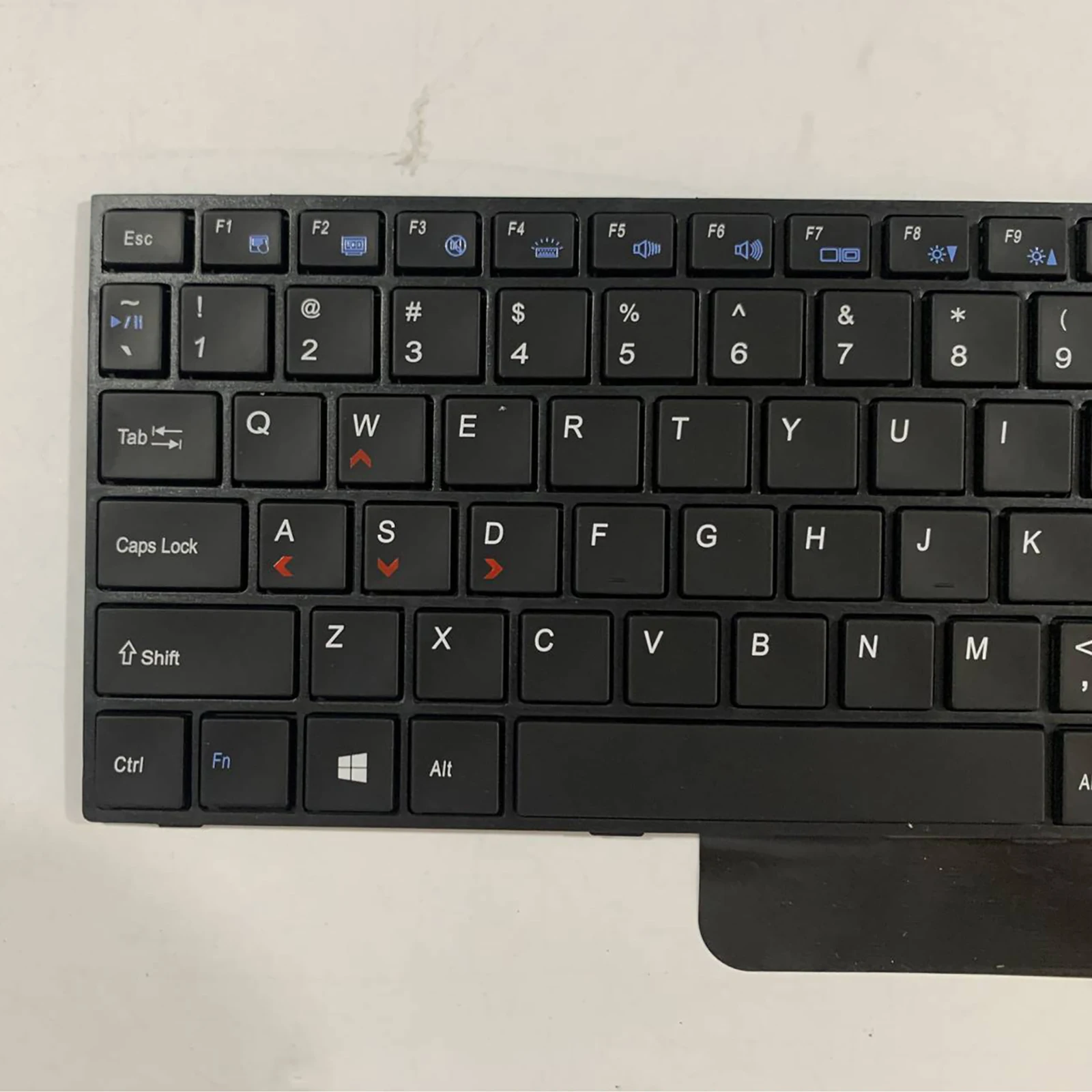 

US Layout for MP-13H83U4J430B 13H83USJ430B P/N;6-80-P6501 P6500 laptop keyboard