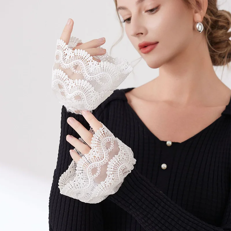

Elegant Lace Ruffle fake Flared Sleeves Detachable Wrist Cuffs Shirt Coat Dress Sweater Decorative Accessories ﻿