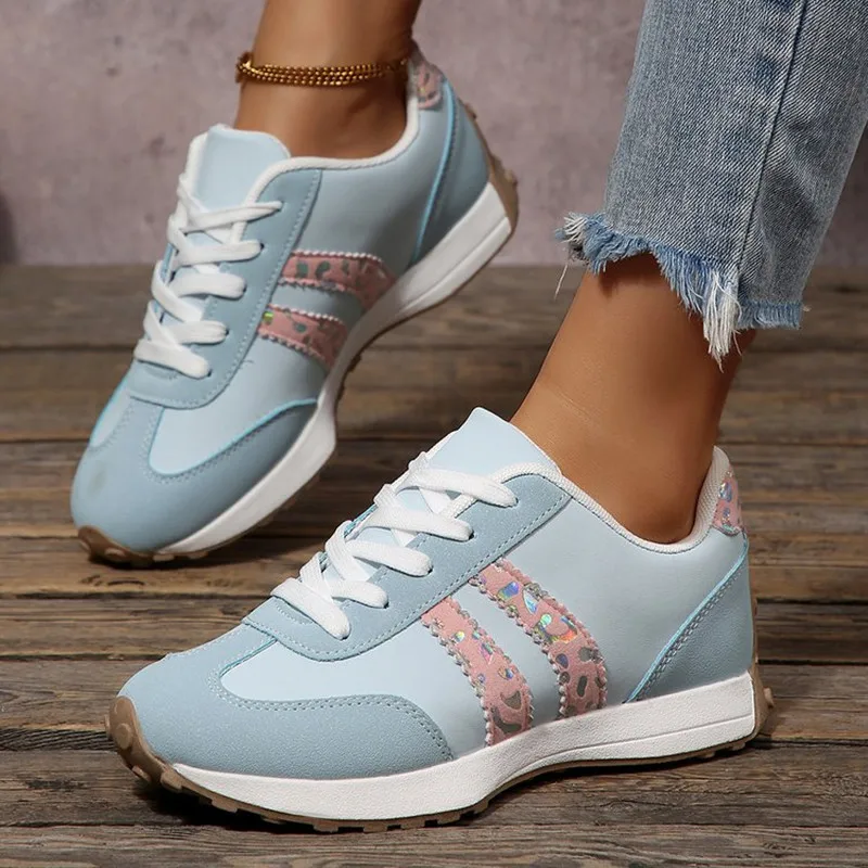 2026 New Women Chunky Sneakers Platform Casual Fashionable Sneakers Lightweight Soft Bottom Running Shoes Summer Mesh Sneakers