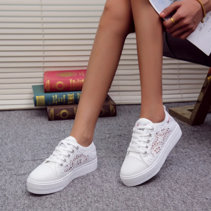 New Fashion Women Shoes Fashion Summer Casual White Shoes Cutouts Lace Hollow Breathable Platform Flat Shoes Woman Sneakers