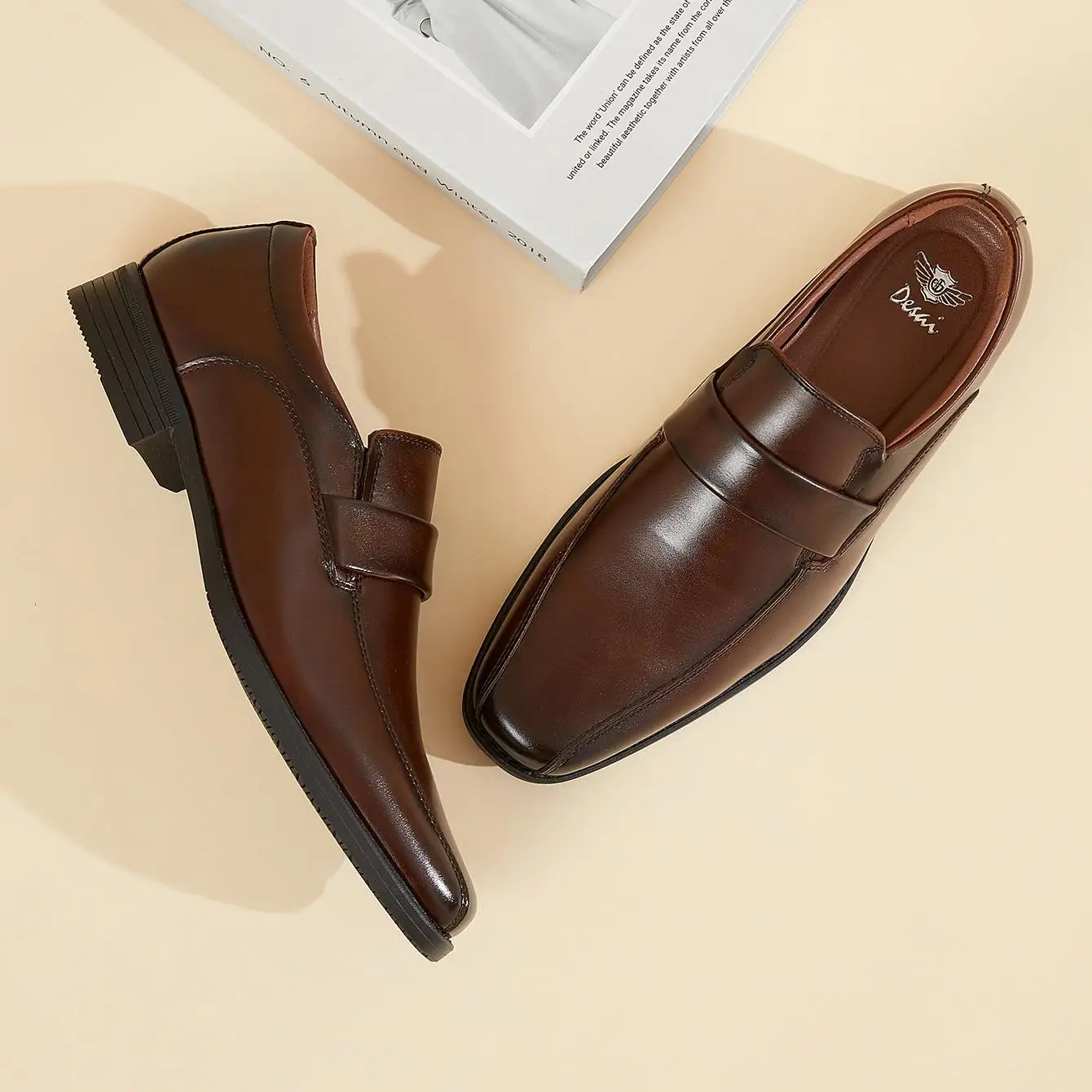 Zapatos de Cuero Desai para Hombre, Modelo Slip-on con Correa Penny, Otoño 2026, para Oficina, Negocios, Uso Diario