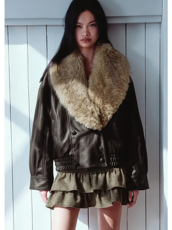 

Loose Fit Casual Women's Jaet Fake Leather Fur Collar Warm Long Sve Polyester Double Button Closure Side kets