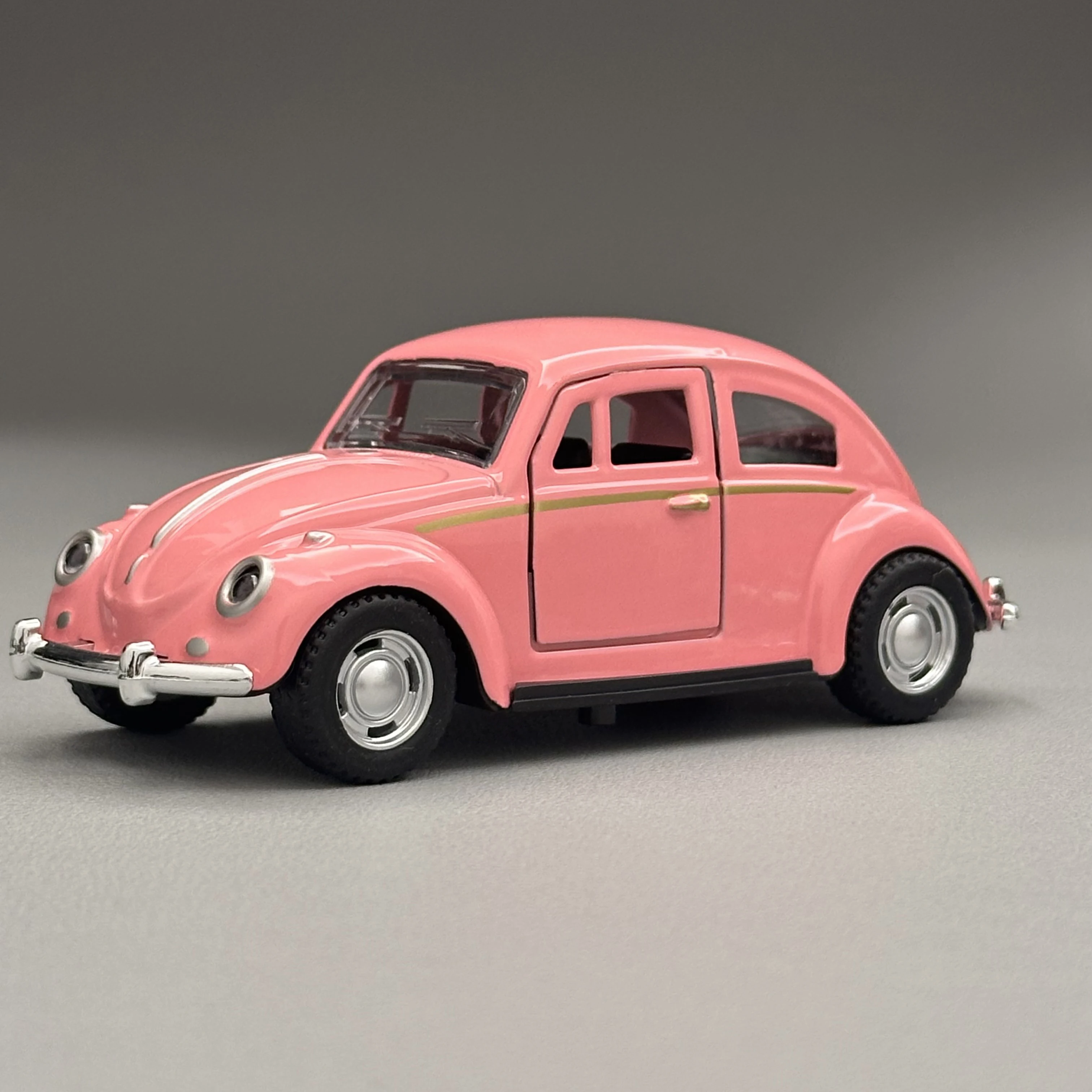1/36 Scale Diecast Alloy Beetle Model Car Classic Retro Vehicle Toy Metal Body Pull Back Function Opening Doors Mini Car Gifts view 5
