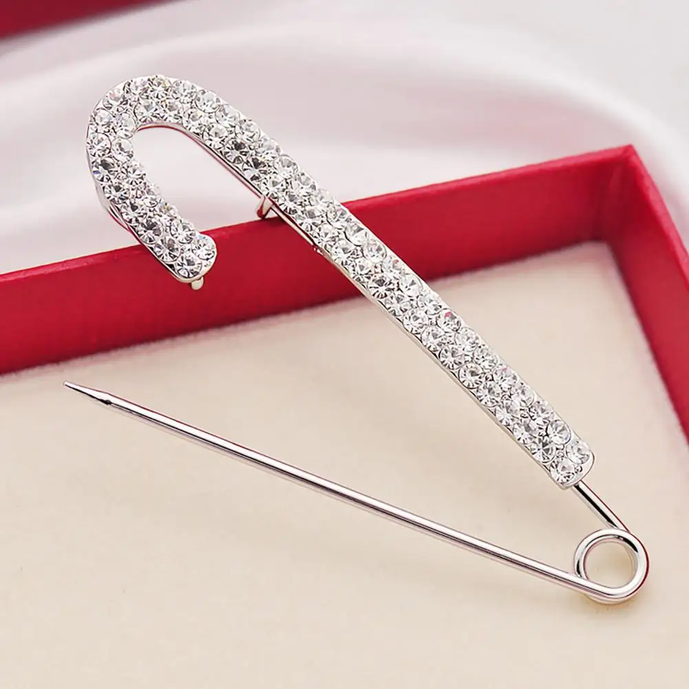 Elegant Brooches Luxury Crystal Rhinestone Brooch Pins for Women Safety Metal Pin Silver Color Pin Sweater Dress Clothing Decor