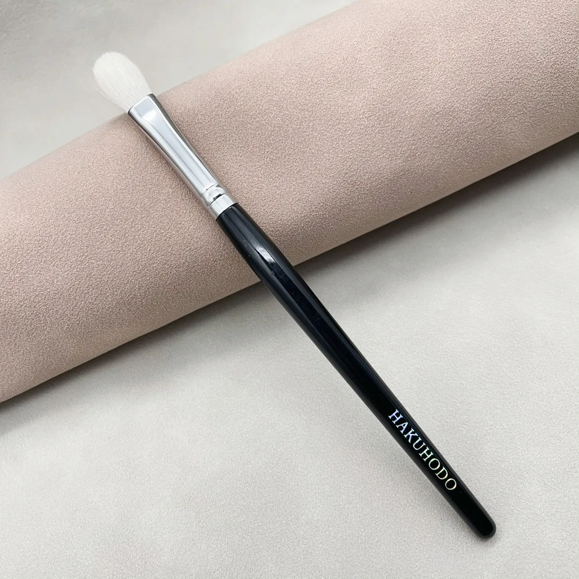 J5523 / G5523 Natural Brisltes Eyeshadow Makeup Brush - Extra-soft Squirrel & Goat Hair Eye Blending Beauty Cosmetics Tools