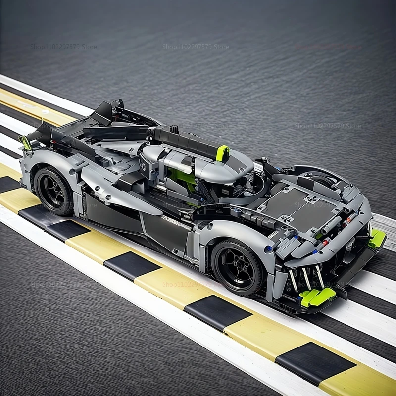 Thumbnail 2 - #71 Newest Scale Model Kits