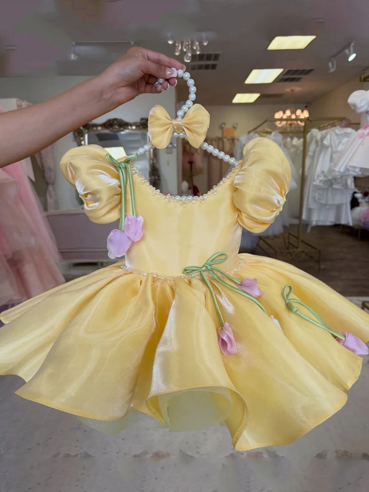 OIMG Gelbes Blumenmädchenkleid mit Schleife am Rücken, A-Linie, mit Perlen besetzt, O-Ausschnitt, Hochzeitskleid, knielang, Geburtstagskleid, individuell gestaltet