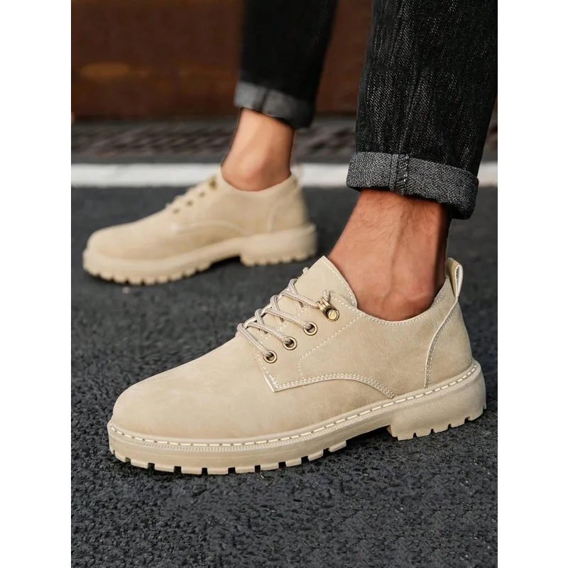 

Мужские кожаные туфли на платформе со шнуровкой и круглым носком в акции. Тренд 202. Низкая цена. Социальный дизайнер. Новые мужские повседневные туфли.