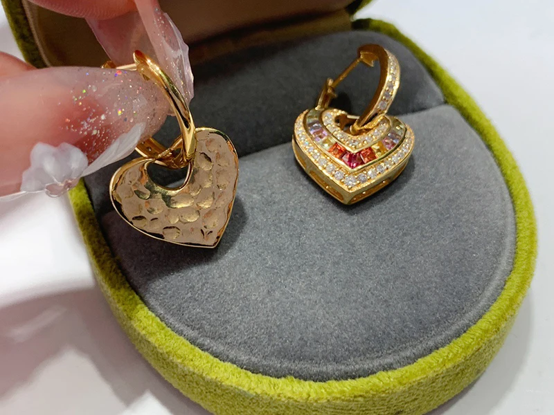 LUOWEND 100% 18K Yellow Gold Earrings Luxury Heart Shape Shiny Diamond Natural Color Sapphire Earrings for Women Fine Jewelry
