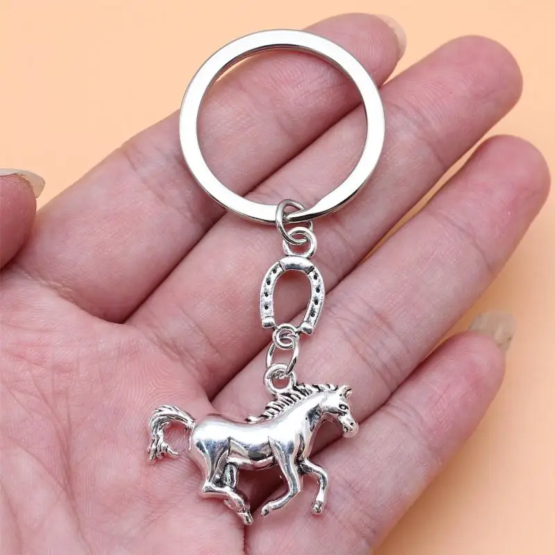 Kreativer Pferde-Metall-Schlüsselanhänger Vintage Pferde-Anhänger Schlüsselring Taschen-Schlüsselanhänger Dekoration Neujahrs-Maskottchen Souvenir Geschenk – Detail 4