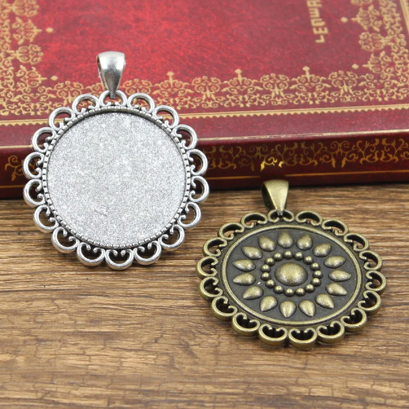 2 szt. Nowa moda 30mm rozmiar wewnętrzny antyczny brąz kolor srebrny klasyczny okrągły styl słońca Cabochon ustawienie podstawy Charms wisiorek
