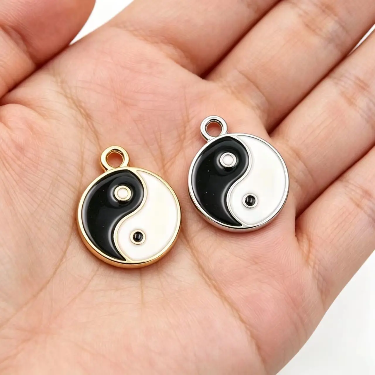10Pcs Charms 3 Styles Eight Diagrams Black And White Yin Yang Gossip 17mm Pendants DIY Making Findings Handmade Tibetan Jewelry