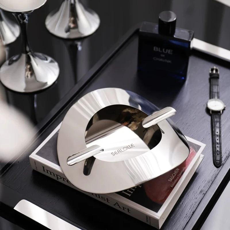 Modern Luxury Stainless Steel Ashtray Anti Fly Ash Cigarette Tray Silver Desktop Ornament Minimalist Art Decor for Office