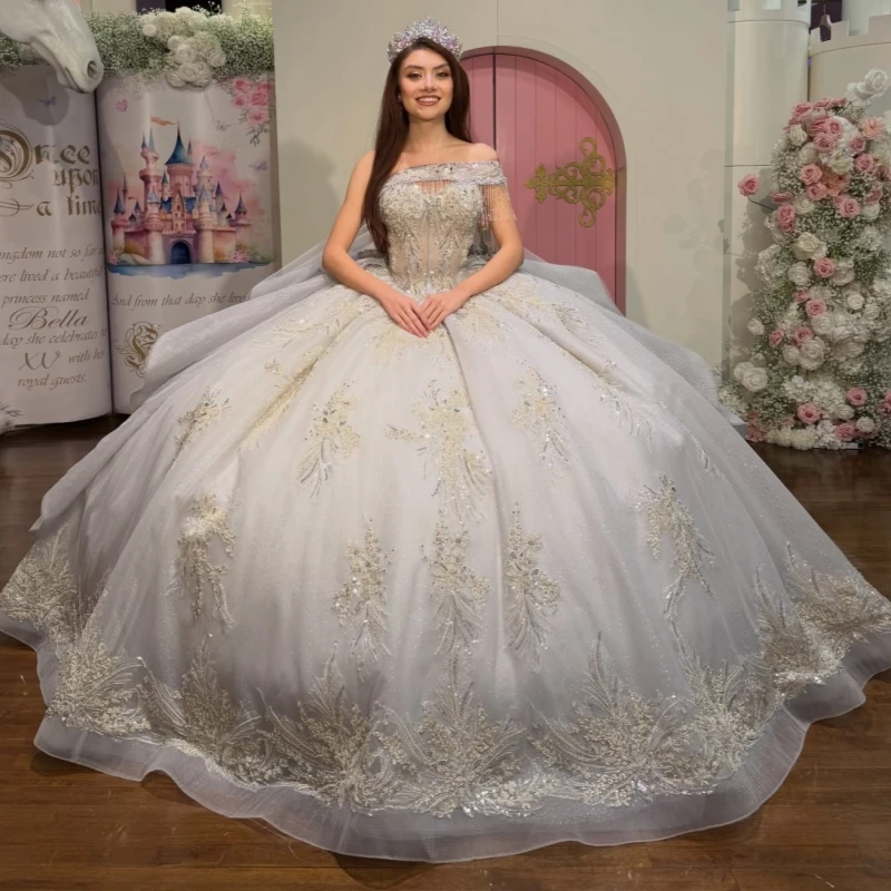 

Light Gray Shiny Ball Gown Quinceanera Dresses 2026 Applique Lace Beading Crystal Corset Tull Off Shoulder Sweet 16 Dress Vestid