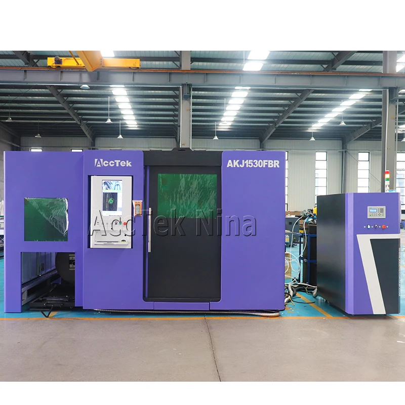 High Power Fiber Laser Cutters 1530 With Closed Cover 2500*6000mm Metal Laser Cutting Machine 6kw 8kw 10kw 12kw 15kw