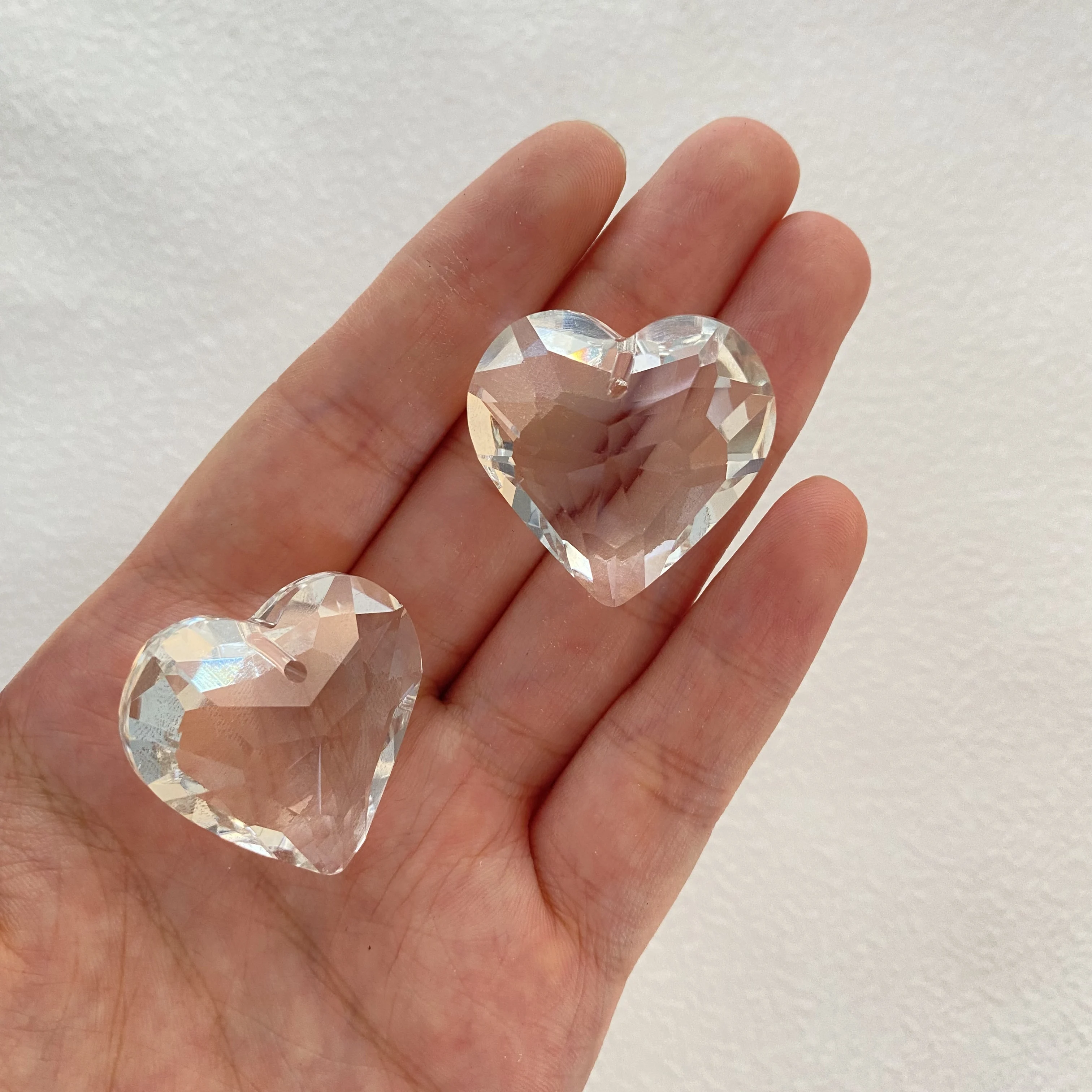 30mm Heart Crystal Sun Catcher Prisms Hanging 3D Peach Rainbow Maker Pendant for Window Home Wedding Decor Chandelier Lamp Parts