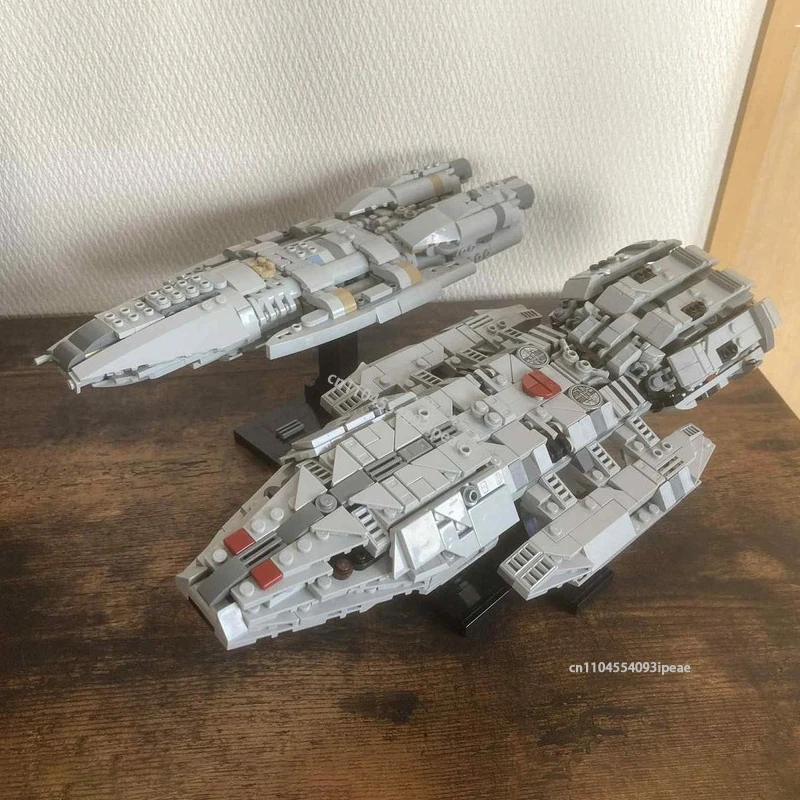 ชุดตัวต่อ MOC Space War 2004 ยานอวกาศแบทเทิลสตาร์ เพกาซัส ชุดประกอบเรือรบ DIY ของเล่นเด็ก ของขวัญ